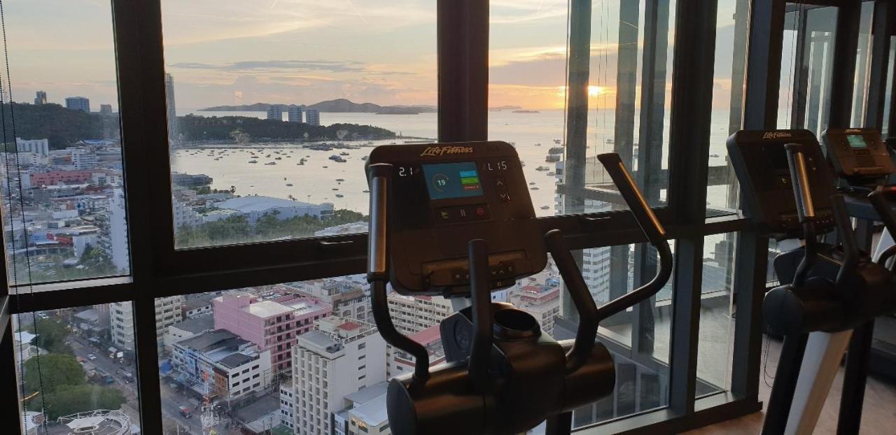 อพาร์ทเม้น Edge Seaview With Infinity Pool